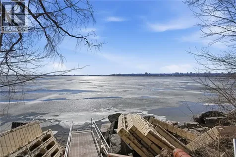 868 Danforth Place Burlington ON L7T 1S2