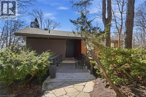 868 Danforth Place Burlington ON L7T 1S2