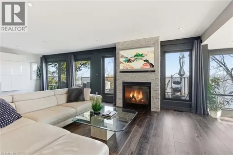 868 Danforth Place Burlington ON L7T 1S2