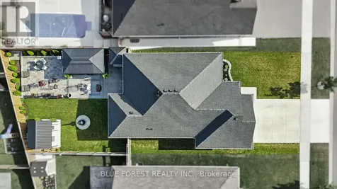 28 Weir Crescent St. Thomas ON N5R 0L7
