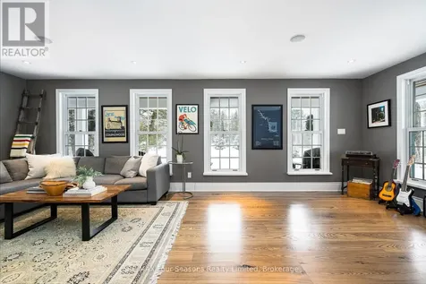 141 Aspen Way Blue Mountains ON L9Y 0S7