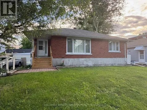 316 Lafontaine Avenue Ottawa ON K1L 6X2
