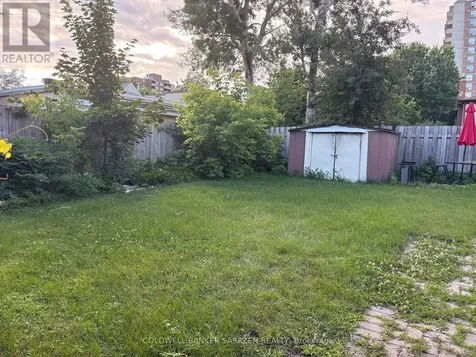 316 Lafontaine Avenue Ottawa ON K1L 6X2
