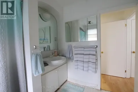 316 Lafontaine Avenue Ottawa ON K1L 6X2