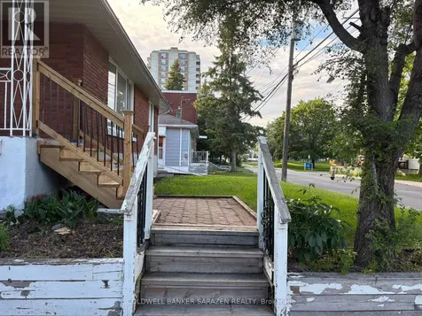 316 Lafontaine Avenue Ottawa ON K1L 6X2