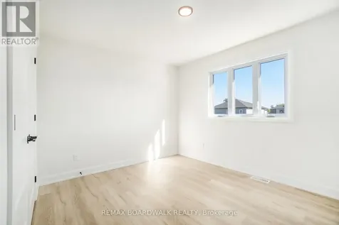 619 Geneva Crescent Russell ON K0A 1W0