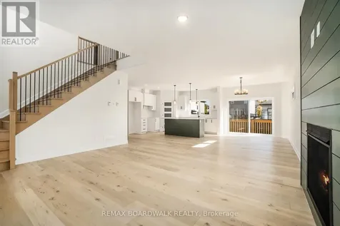 619 Geneva Crescent Russell ON K0A 1W0