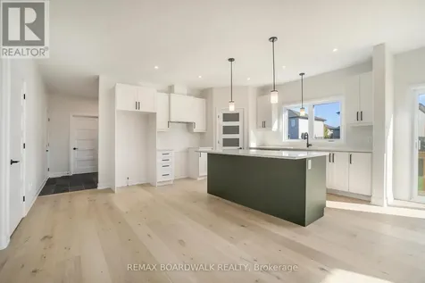 619 Geneva Crescent Russell ON K0A 1W0