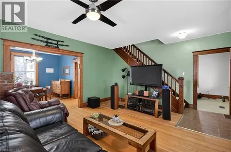 113 Freelton Road Freelton ON L8B 0Z3