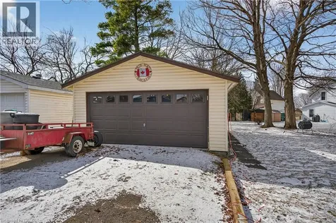 113 Freelton Road Freelton ON L8B 0Z3