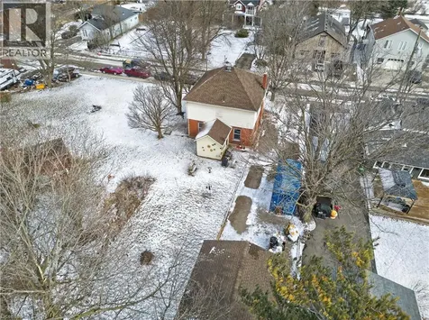 113 Freelton Road Freelton ON L8B 0Z3