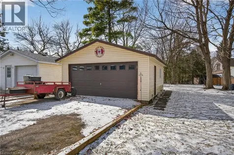 113 Freelton Road Freelton ON L8B 0Z3