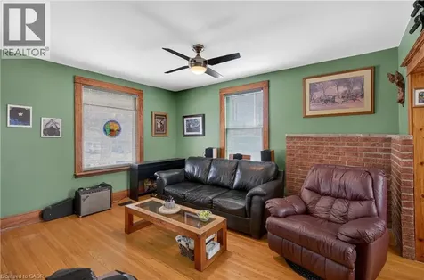 113 Freelton Road Freelton ON L8B 0Z3