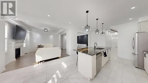 2885 Foxden Square Pickering ON L1X 0N9