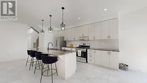 2885 Foxden Square Pickering ON L1X 0N9