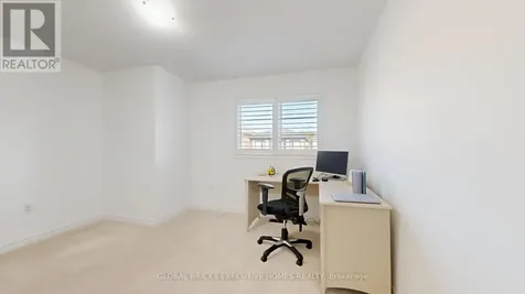 2885 Foxden Square Pickering ON L1X 0N9