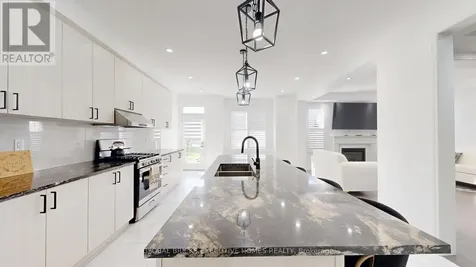2885 Foxden Square Pickering ON L1X 0N9
