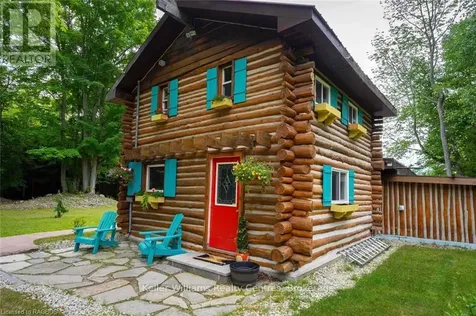 31 Montrose Street South Bruce Peninsula ON N0H 2T0