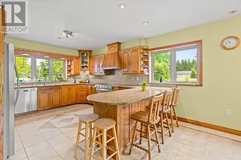 3115 Napperton Drive Adelaide Metcalfe ON N7G 3H8