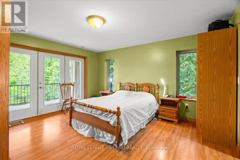 3115 Napperton Drive Adelaide Metcalfe ON N7G 3H8