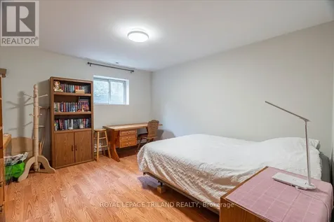 3115 Napperton Drive Adelaide Metcalfe ON N7G 3H8