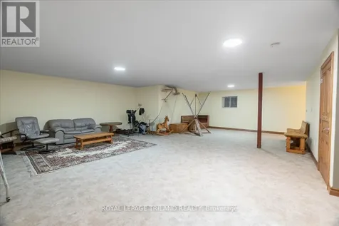 3115 Napperton Drive Adelaide Metcalfe ON N7G 3H8