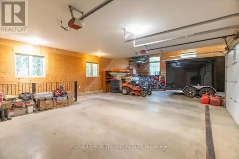 3115 Napperton Drive Adelaide Metcalfe ON N7G 3H8