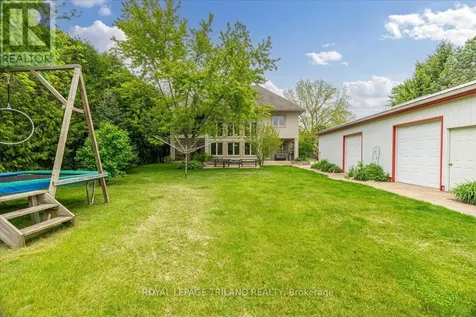 3115 Napperton Drive Adelaide Metcalfe ON N7G 3H8