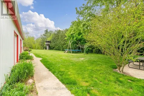 3115 Napperton Drive Adelaide Metcalfe ON N7G 3H8