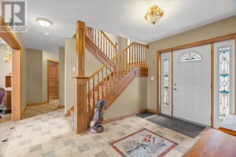 3115 Napperton Drive Adelaide Metcalfe ON N7G 3H8