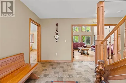 3115 Napperton Drive Adelaide Metcalfe ON N7G 3H8