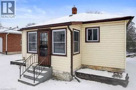 626 13th Avenue Hanover ON N4N 2X1