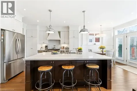 67 Alma Street Dundas ON L9H 2E3