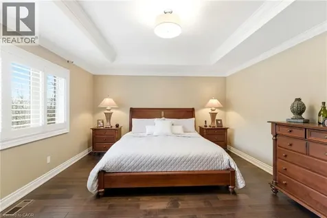 67 Alma Street Dundas ON L9H 2E3