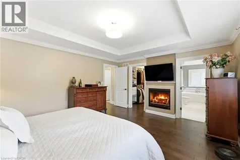 67 Alma Street Dundas ON L9H 2E3