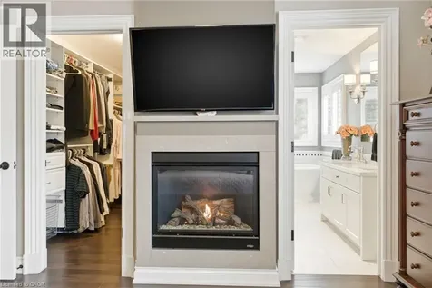 67 Alma Street Dundas ON L9H 2E3