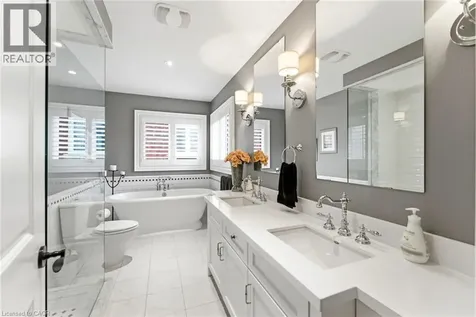 67 Alma Street Dundas ON L9H 2E3