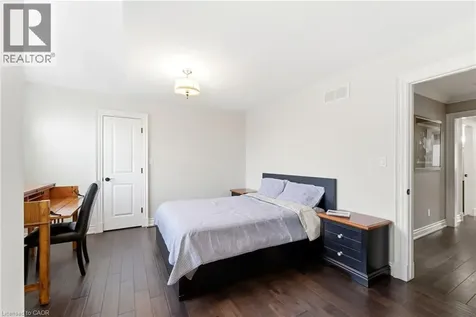 67 Alma Street Dundas ON L9H 2E3