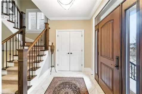 67 Alma Street Dundas ON L9H 2E3