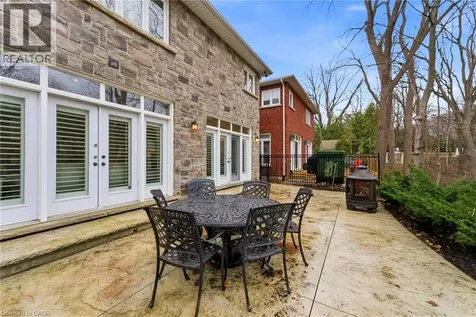 67 Alma Street Dundas ON L9H 2E3