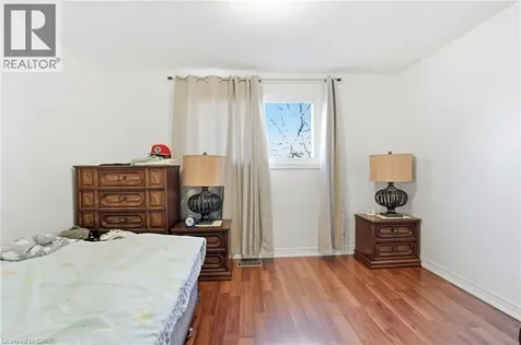 92 St. Andrews Drive Hamilton ON L8K 6H4