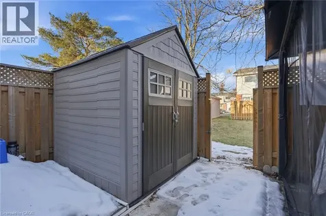92 St. Andrews Drive Hamilton ON L8K 6H4