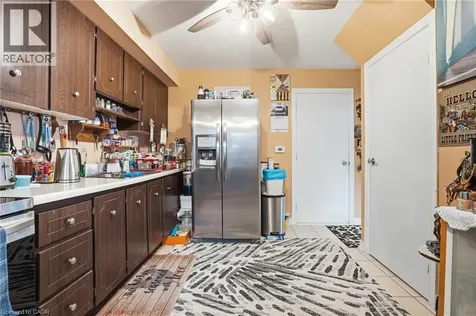 92 St. Andrews Drive Hamilton ON L8K 6H4