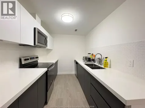 3290 Stella Crescent Windsor ON N8T 0B6