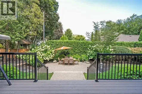 253 Rossmore Boulevard Burlington ON L7N 1R4