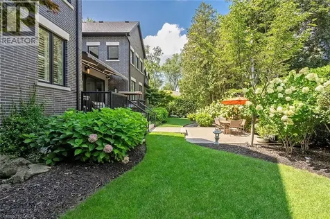 253 Rossmore Boulevard Burlington ON L7N 1R4