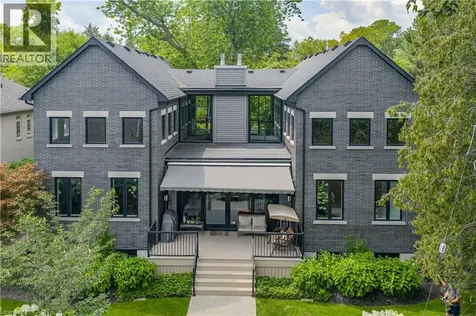 253 Rossmore Boulevard Burlington ON L7N 1R4
