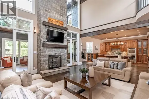 253 Rossmore Boulevard Burlington ON L7N 1R4