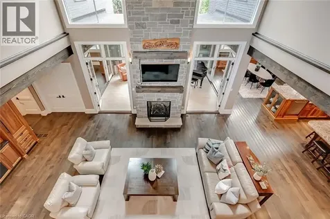 253 Rossmore Boulevard Burlington ON L7N 1R4
