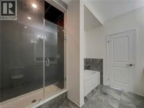 14 Brewis Street Paris ON N3L 3E3